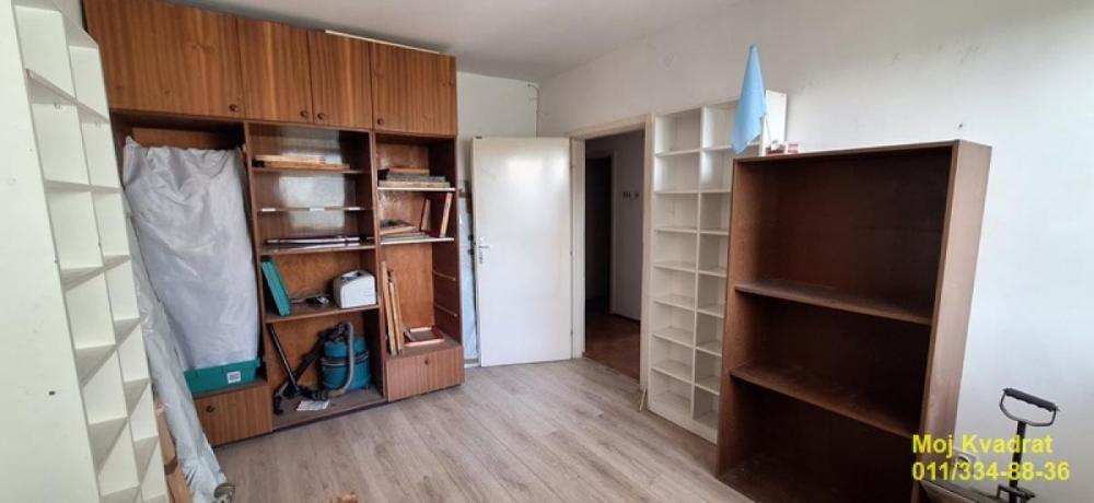 Stan na prodaju u Beogradu, Braće Jerković, dvosoban, 61m2, cena 133000 evra