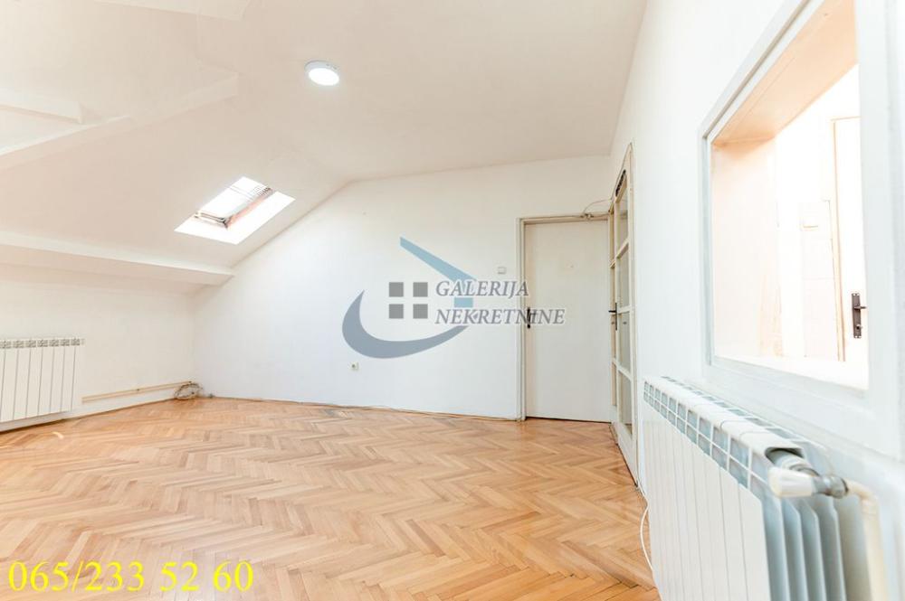 Stan na prodaju u Beogradu, Čukarica, jednoiposoban, 58m2, cena 125000 evra