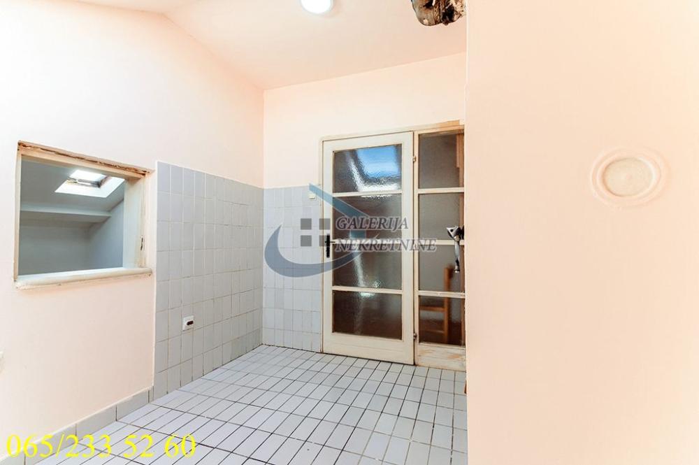 Stan na prodaju u Beogradu, Čukarica, jednoiposoban, 58m2, cena 125000 evra