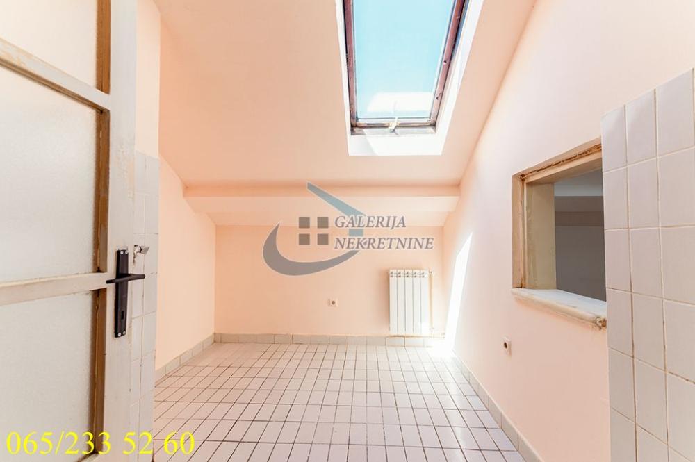 Stan na prodaju u Beogradu, Čukarica, jednoiposoban, 58m2, cena 125000 evra