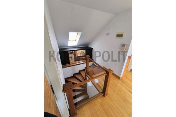 Stan na prodaju u Beogradu, Vračar (Hram), troiposoban, 86m2, cena 292000 evra