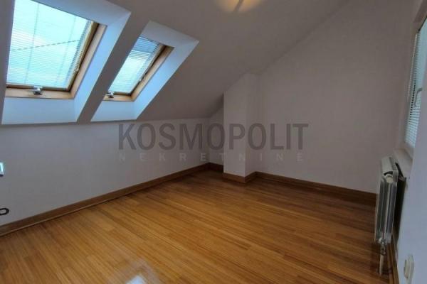 Stan na prodaju u Beogradu, Vračar (Hram), troiposoban, 86m2, cena 292000 evra