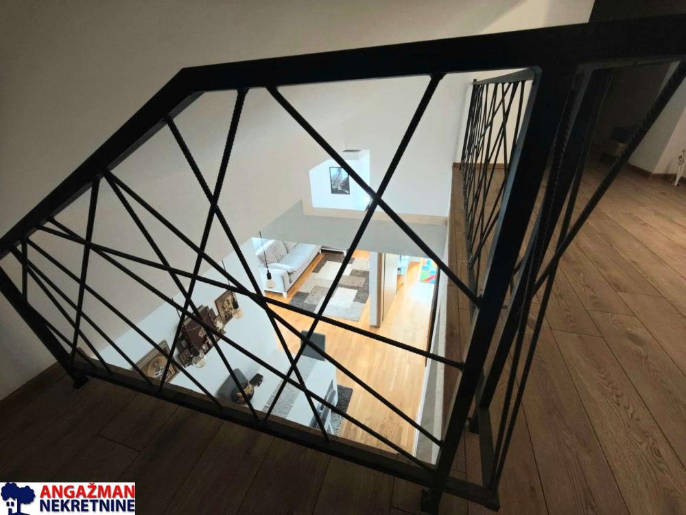 Stan na prodaju u Beogradu, Voždovac, trosoban, 75m2, cena 155000 evra