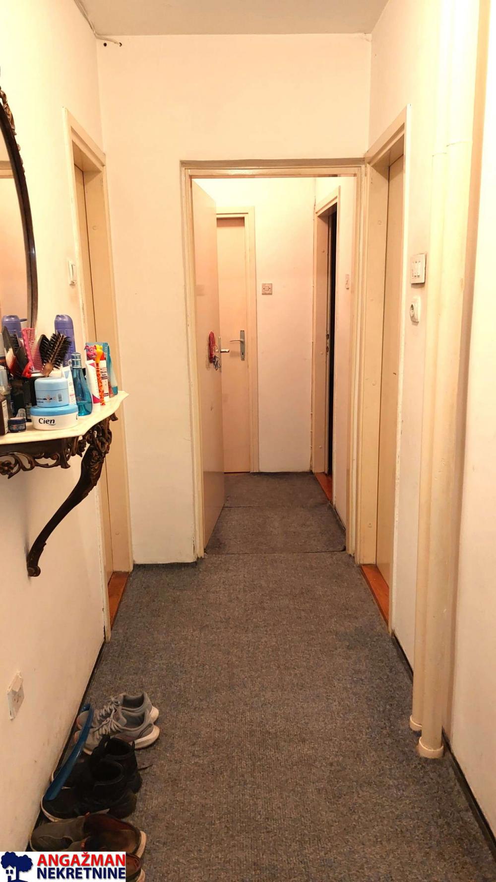 Stan na prodaju u Beogradu, Konjarnik, dvoiposoban, 73m2, cena 219000 evra