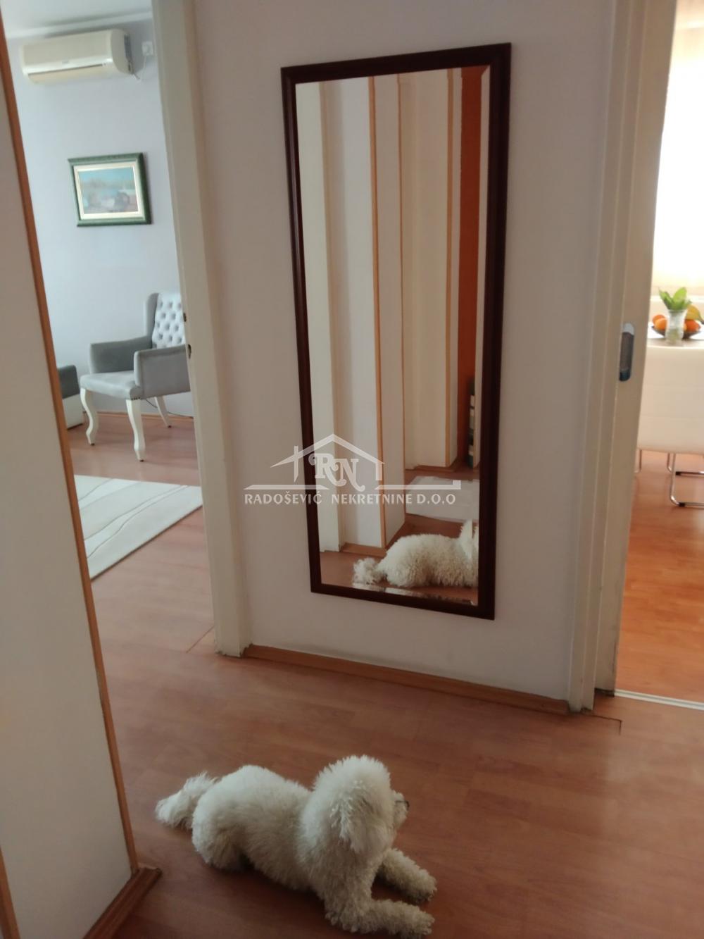 Stan na prodaju u Beogradu, Banovo brdo, dvosoban, 62m2, cena 182950 evra