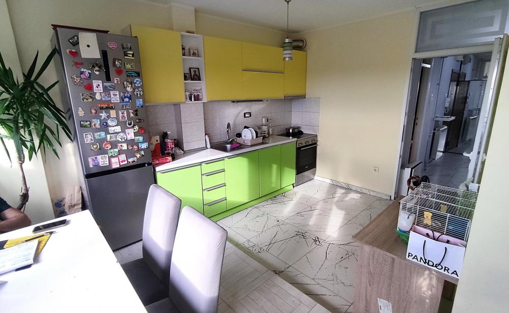 Stan na prodaju u Beogradu, Banovo brdo, troiposoban, 62m2, cena 155000 evra