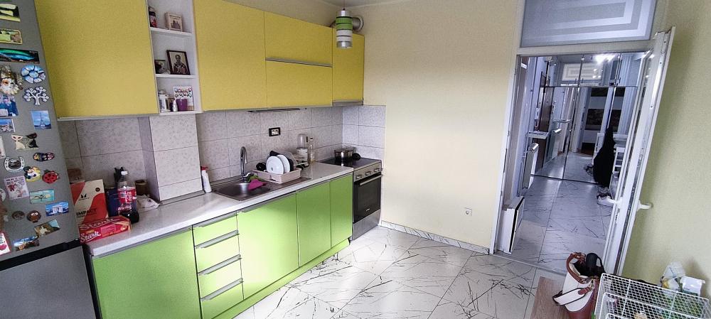 Stan na prodaju u Beogradu, Banovo brdo, troiposoban, 62m2, cena 155000 evra