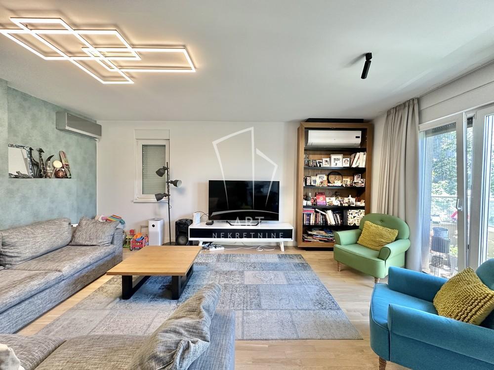 Stan na prodaju u Beogradu, Voždovac, 129m2, cena 480000 evra