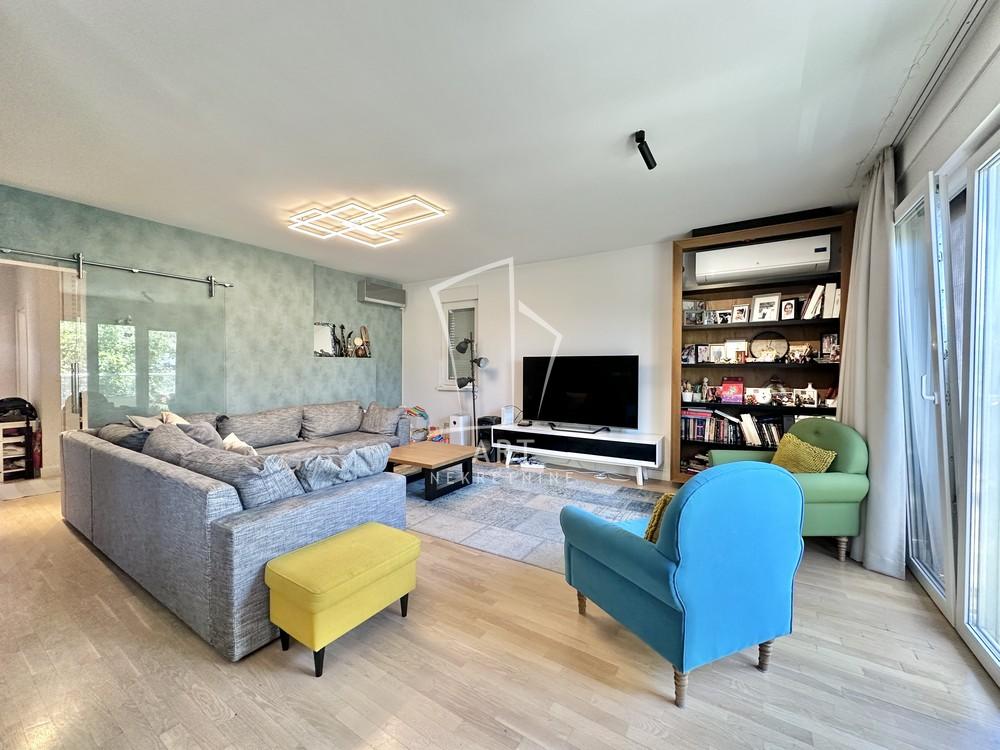 Stan na prodaju u Beogradu, Voždovac, 129m2, cena 480000 evra