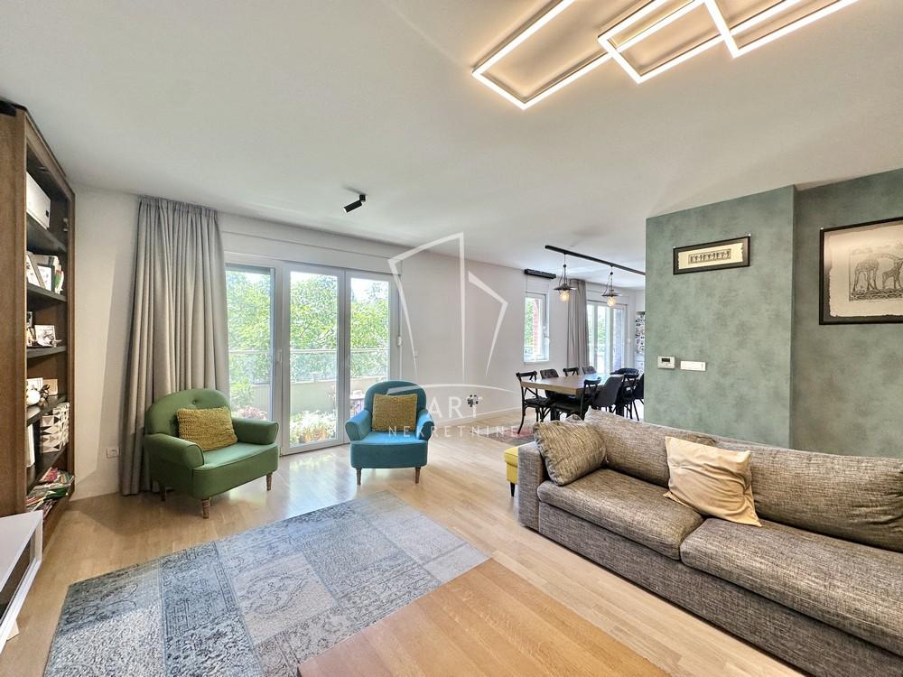 Stan na prodaju u Beogradu, Voždovac, 129m2, cena 480000 evra