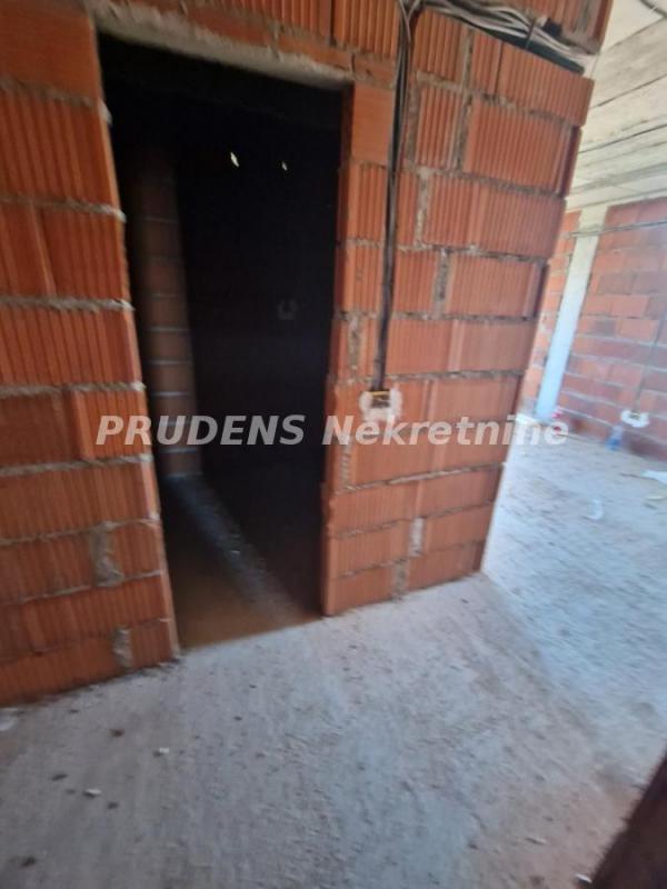 Stan na prodaju u Beogradu, Mirijevo, jednoiposoban, 40m2, cena 80000 evra
