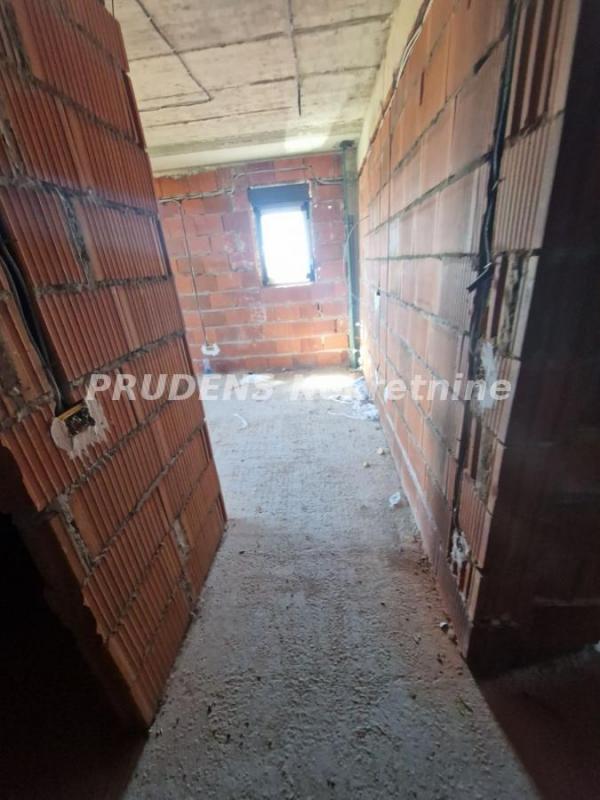 Stan na prodaju u Beogradu, Mirijevo, jednoiposoban, 40m2, cena 80000 evra