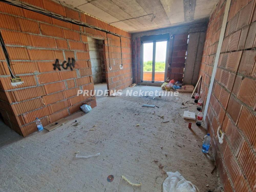 Stan na prodaju u Beogradu, Mirijevo, jednoiposoban, 40m2, cena 80000 evra