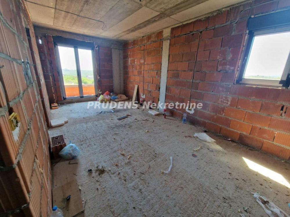 Stan na prodaju u Beogradu, Mirijevo, jednoiposoban, 40m2, cena 80000 evra