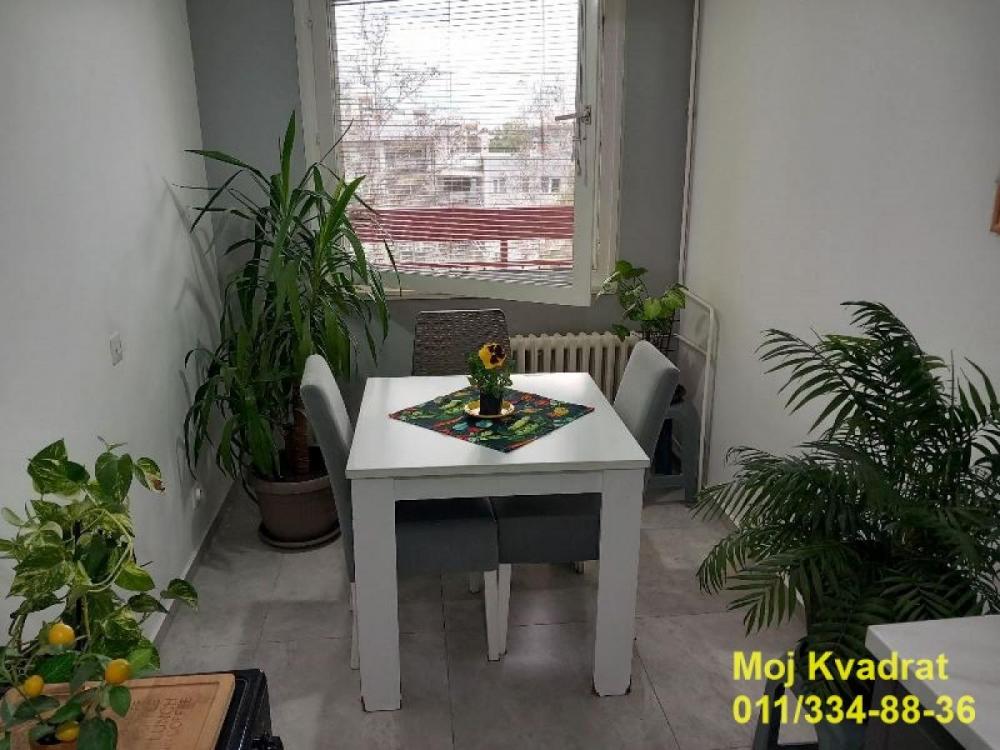 Stan na prodaju u Beogradu, Novi Beograd blok 63, jednosoban, 45m2, cena 166000 evra
