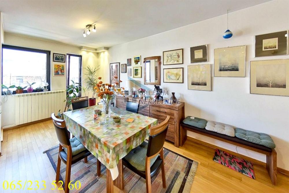 Stan na prodaju u Beogradu, Vračar, dvoiposoban, 101m2, cena 319000 evra