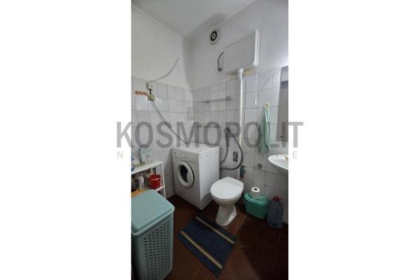 Stan na prodaju u Beogradu, Novi Beograd blok 62, dvosoban, 65m2, cena 178000 evra