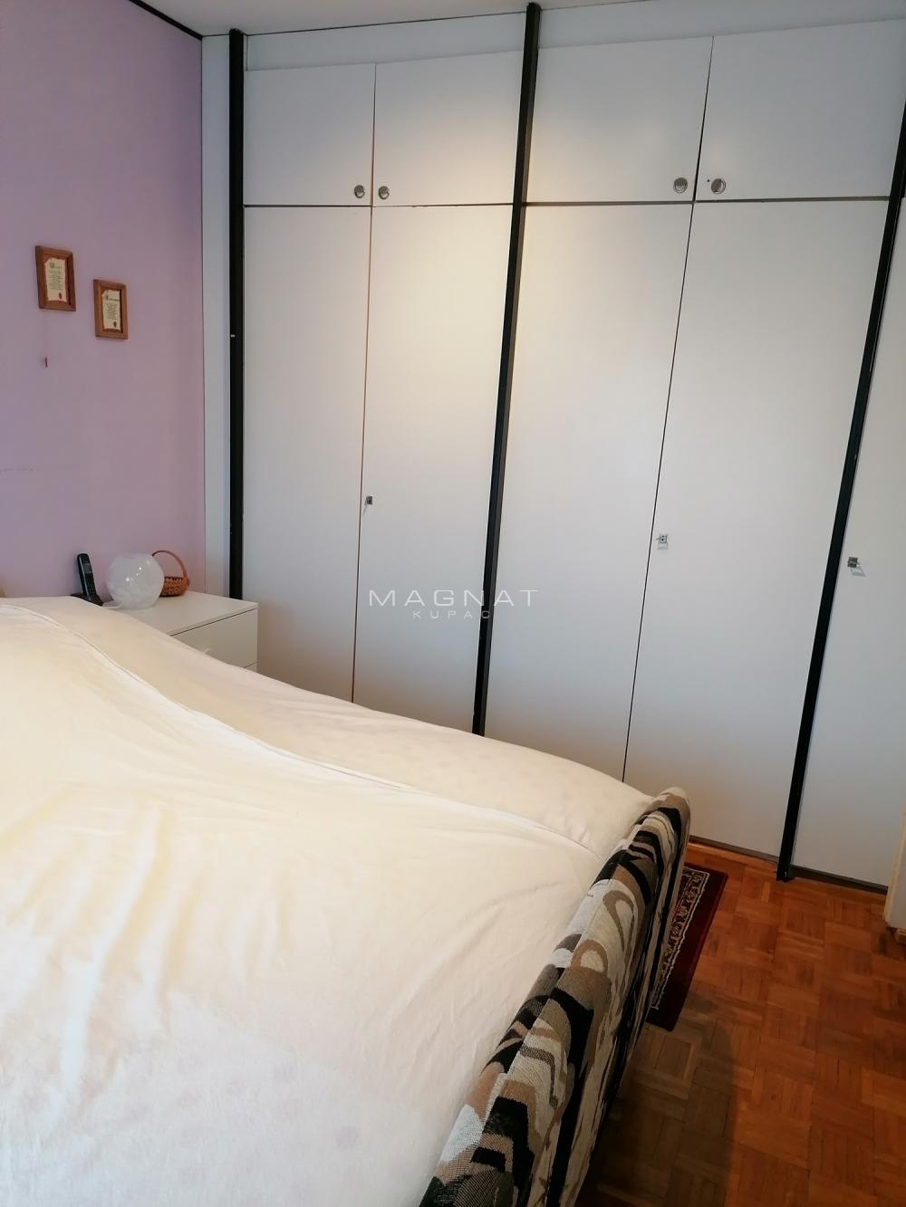 Stan na prodaju u Beogradu, Čukarica, troiposoban, 95m2, cena 250000 evra