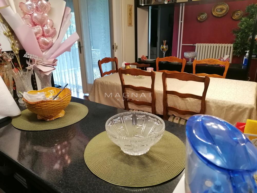 Stan na prodaju u Beogradu, Čukarica, troiposoban, 95m2, cena 250000 evra