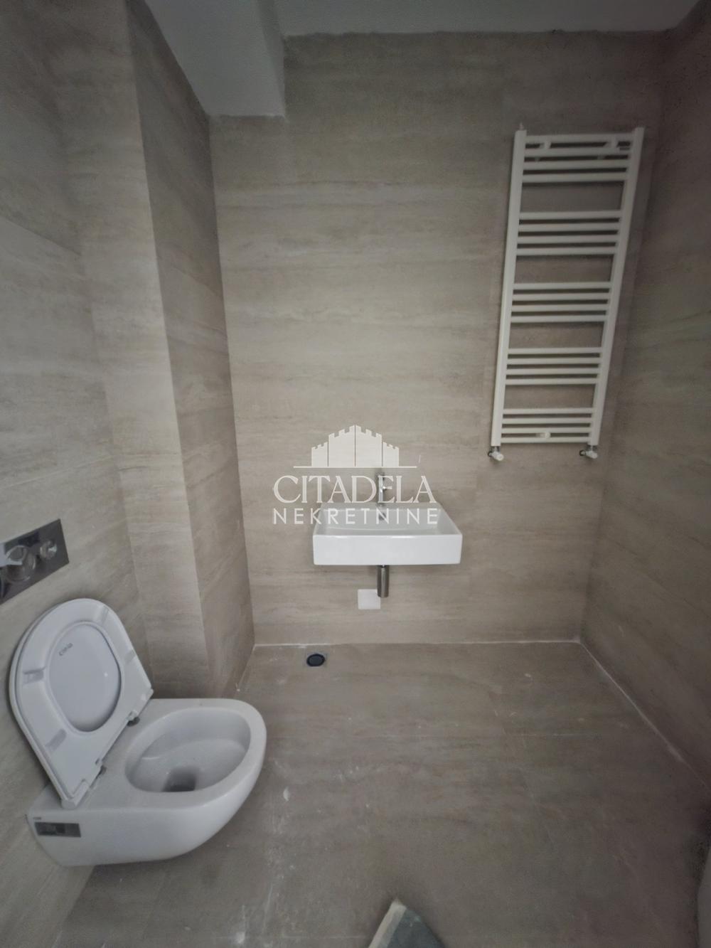 Stan na prodaju u Beogradu, Banovo brdo, cetvorosoban, 175m2, cena 523800 evra