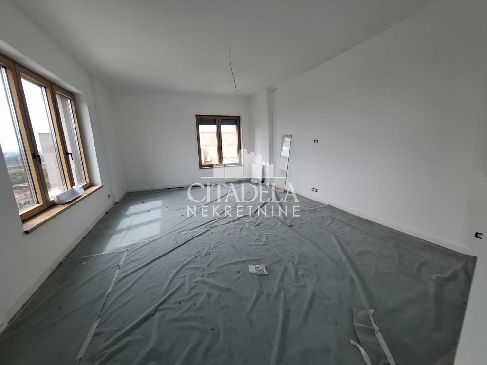 Stan na prodaju u Beogradu, Banovo brdo, cetvorosoban, 143m2, cena 550000 evra