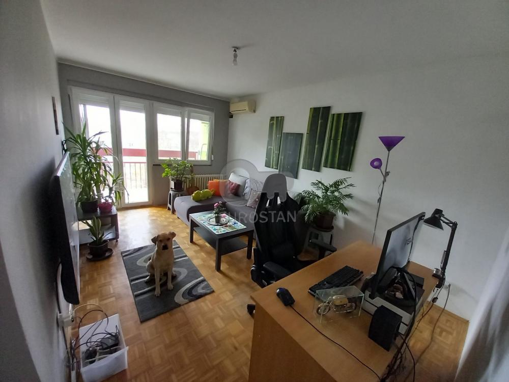 Stan na prodaju u Beogradu, Novi Beograd blok 63, jednoiposoban, 45m2, cena 166000 evra