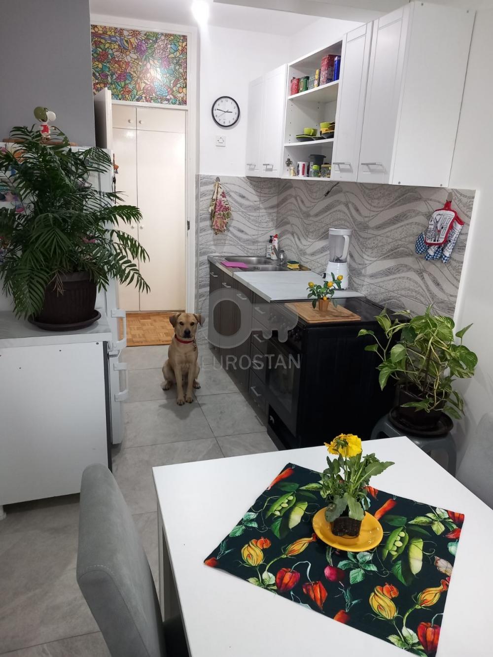 Stan na prodaju u Beogradu, Novi Beograd blok 63, jednoiposoban, 45m2, cena 166000 evra