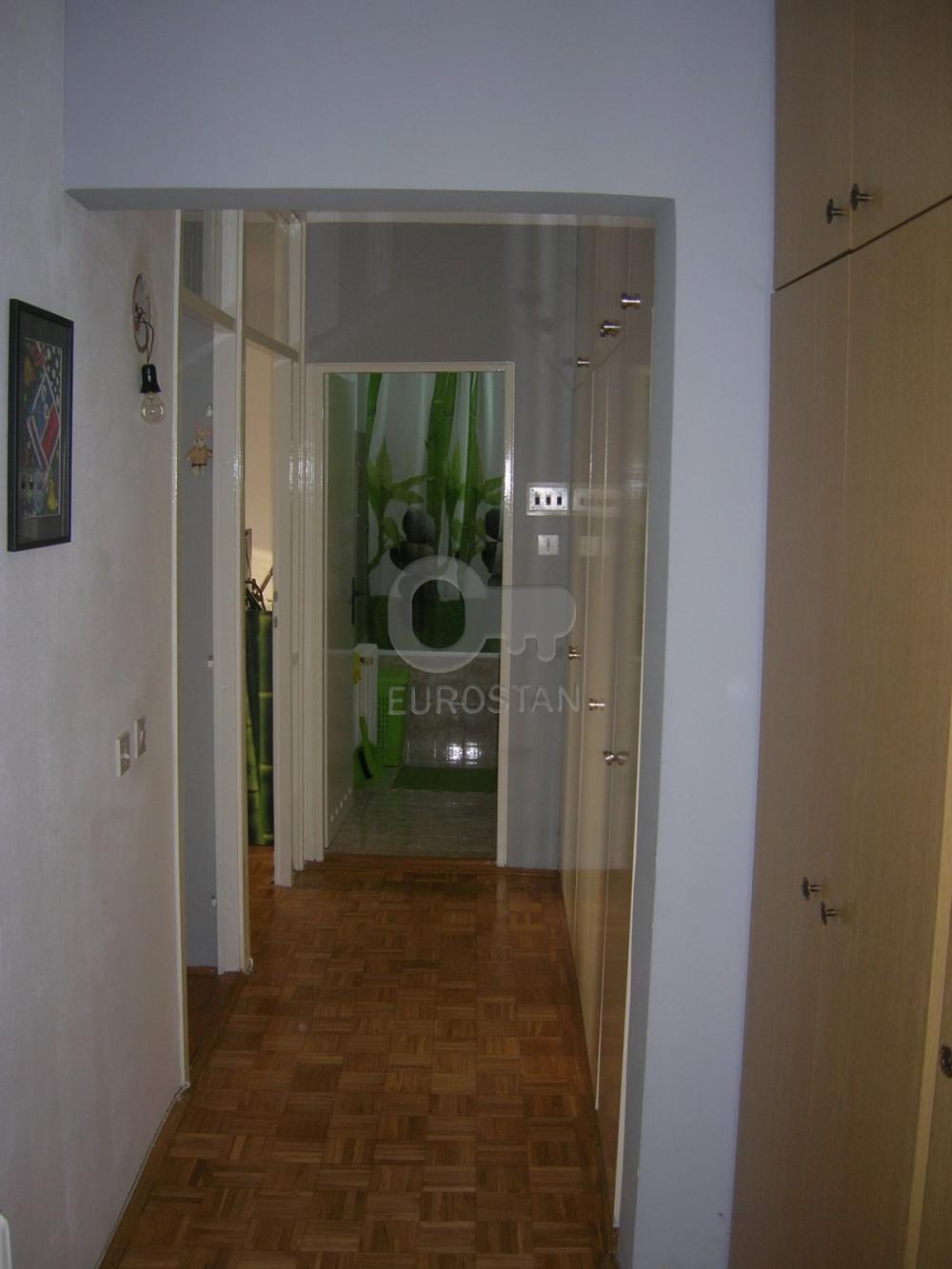 Stan na prodaju u Beogradu, Novi Beograd blok 63, jednoiposoban, 45m2, cena 166000 evra