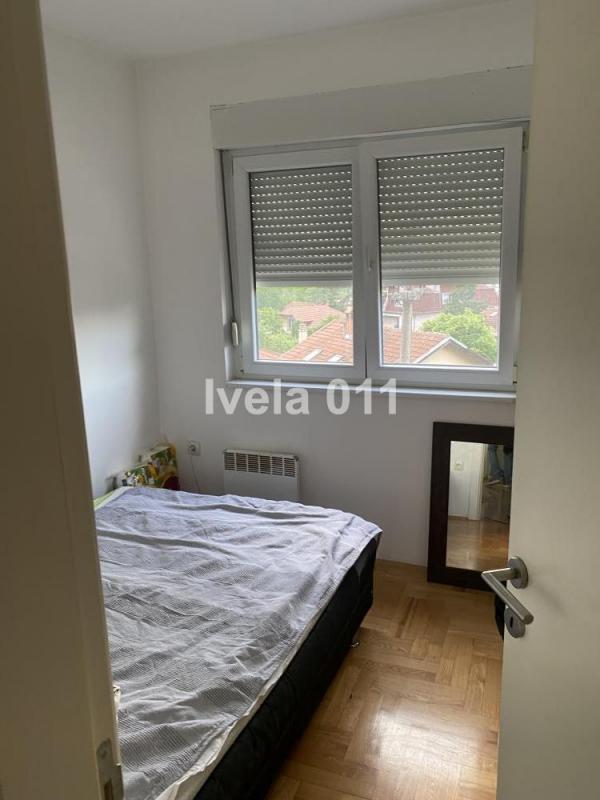 Stan na prodaju u Beogradu, Banjica, dvoiposoban, 47m2, cena 130000 evra
