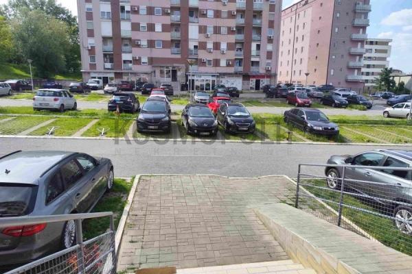 Stan na prodaju u Beogradu, Voždovac, trosoban, 72m2, cena 220000 evra