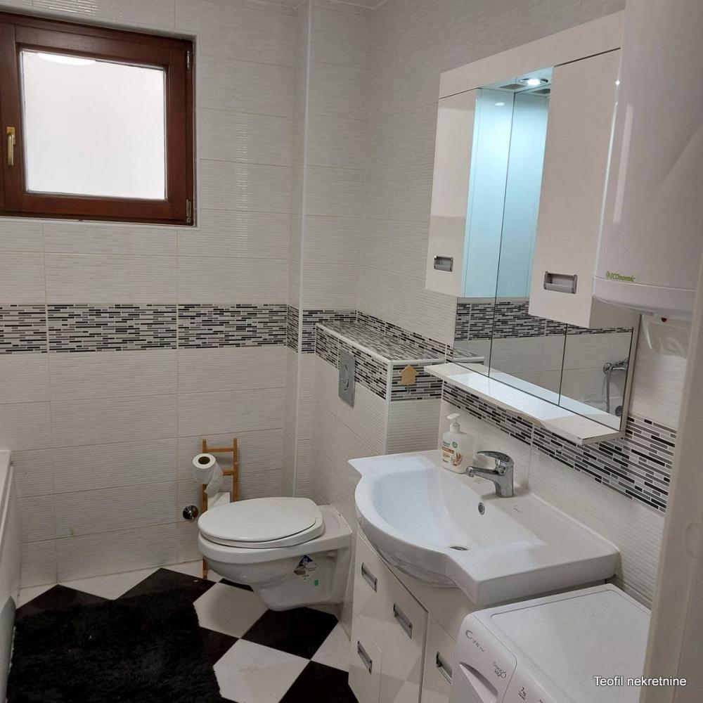 Stan na prodaju u Beogradu, Zemun, jednosoban, 32m2, cena 108000 evra