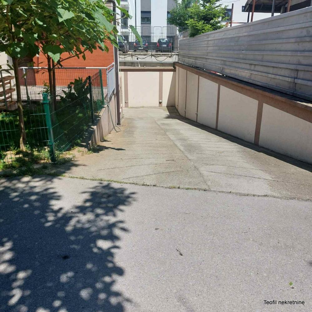 Stan na prodaju u Beogradu, Zemun, jednosoban, 32m2, cena 108000 evra