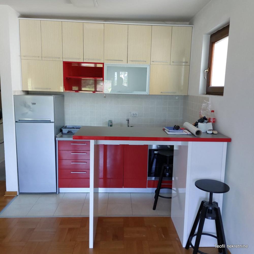 Stan na prodaju u Beogradu, Zemun, jednosoban, 32m2, cena 108000 evra