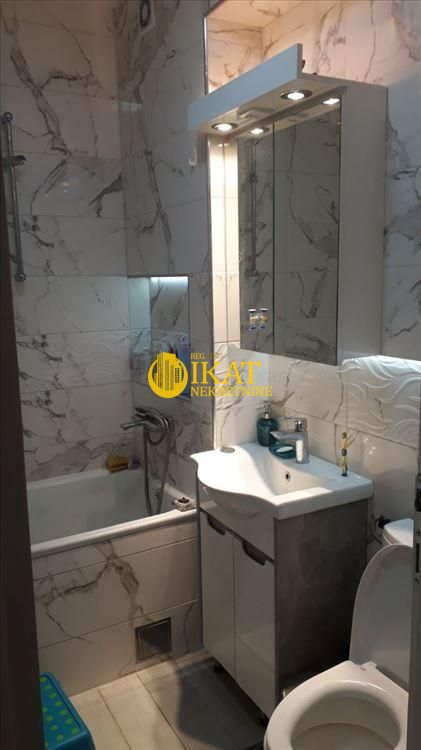 Stan na prodaju u Beogradu, Novi Beograd, jednoiposoban, 47m2, cena 212000 evra