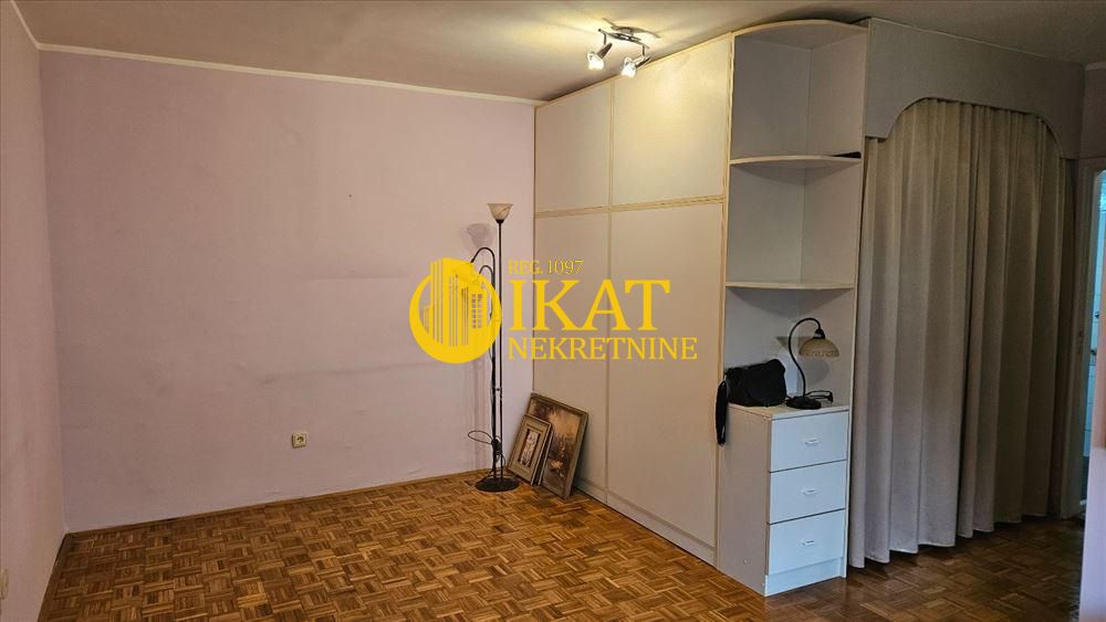Stan na prodaju u Beogradu, Novi Beograd, jednoiposoban, 37m2, cena 129500 evra