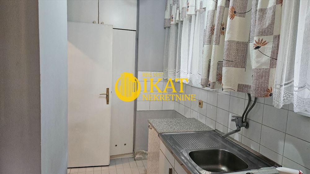 Stan na prodaju u Beogradu, Novi Beograd, jednoiposoban, 37m2, cena 129500 evra