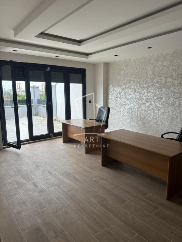 Stan na prodaju u Beogradu, Zemun, cetvorosoban, 161m2, cena 325000 evra