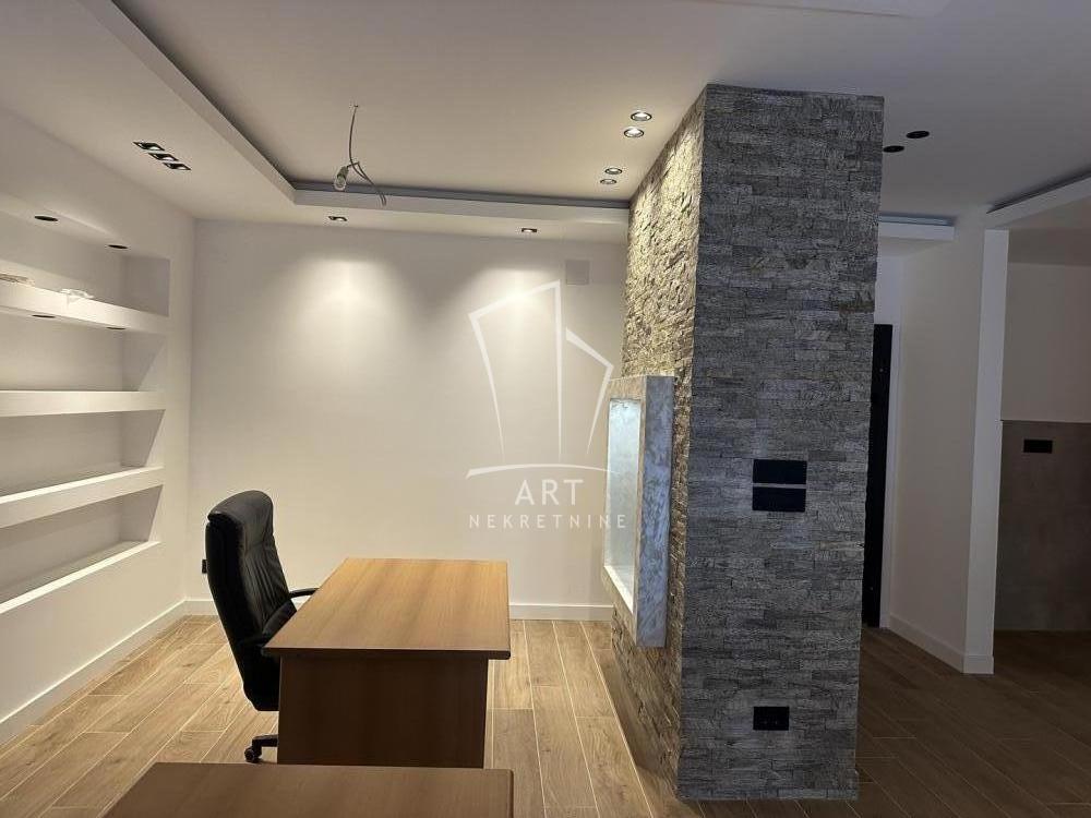 Stan na prodaju u Beogradu, Zemun, cetvorosoban, 161m2, cena 325000 evra