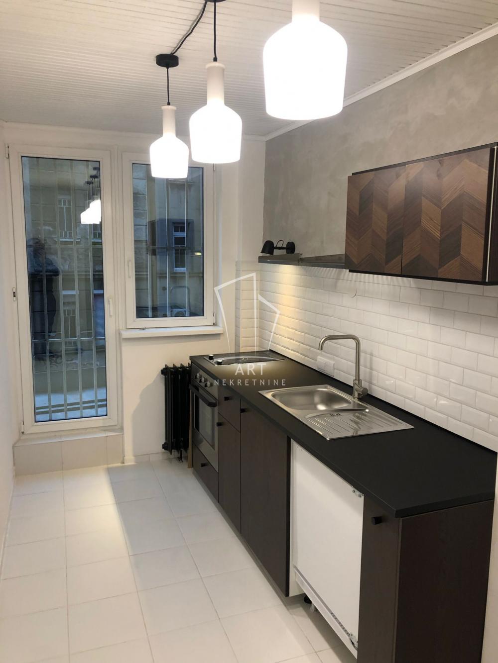 Stan na prodaju u Beogradu, Stari grad, 116m2, cena 438500 evra