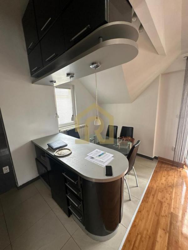 Stan na prodaju u Beogradu, Vračar (Hram), trosoban, 86m2, cena 292000 evra
