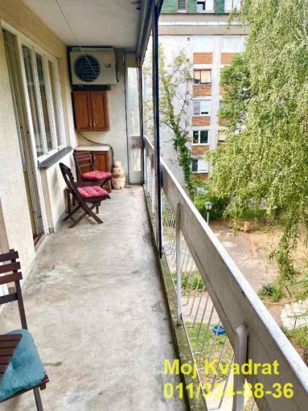 Stan na prodaju u Beogradu, Miljakovac 2, dvoiposoban, 73m2, cena 173000 evra