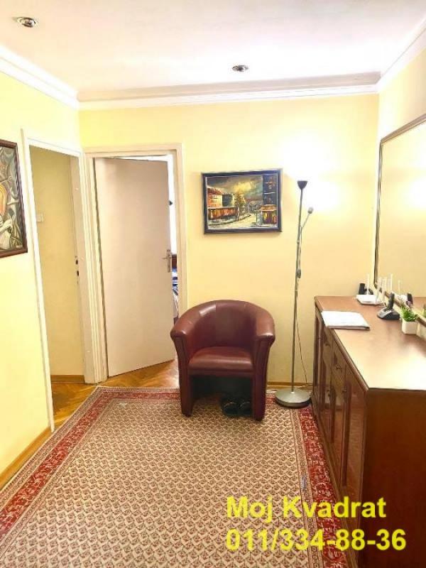 Stan na prodaju u Beogradu, Miljakovac 2, dvoiposoban, 73m2, cena 173000 evra