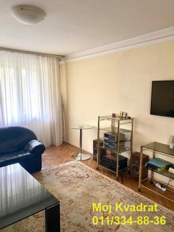 Stan na prodaju u Beogradu, Miljakovac 2, dvoiposoban, 73m2, cena 173000 evra