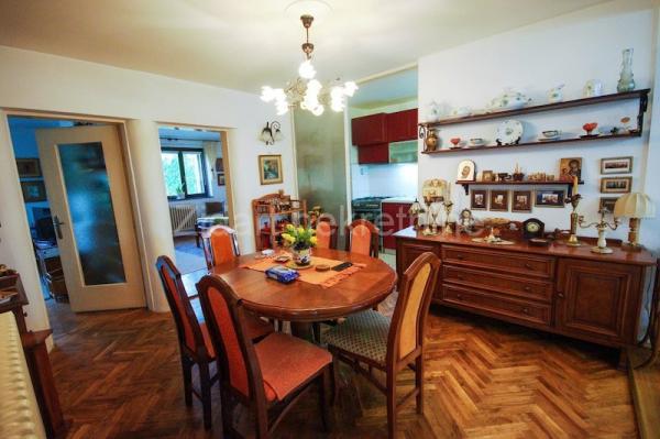 Stan na prodaju u Beogradu, Karaburma, trosoban, 79m2, cena 155000 evra