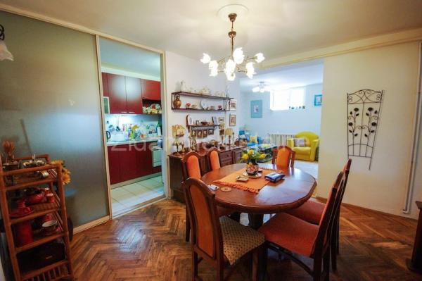 Stan na prodaju u Beogradu, Karaburma, trosoban, 79m2, cena 155000 evra