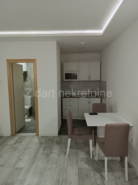 Stan na prodaju u Beogradu, Beograd (centar), dvosoban, 74m2, cena 218300 evra