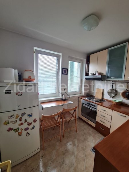 Stan na prodaju u Beogradu, Novi Beograd blok 31 (Merkator), cetvorosoban, 93m2, cena 300000 evra