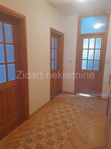 Stan na prodaju u Beogradu, Višnjička banja, cetvorosoban, 107m2, cena 236000 evra