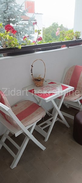 Stan na prodaju u Beogradu, Cerak, trosoban, 96m2, cena 240000 evra