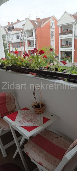 Stan na prodaju u Beogradu, Cerak, trosoban, 96m2, cena 240000 evra